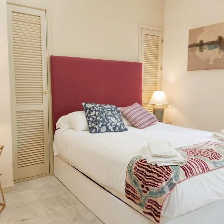 Homeyseville-Bright Apartment At Santa Cruz 4 Pax, Parking Optional Ngoại thất bức ảnh