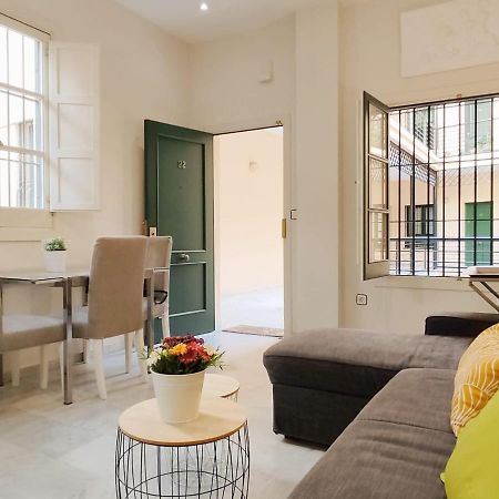 Homeyseville-Bright Apartment At Santa Cruz 4 Pax, Parking Optional Ngoại thất bức ảnh
