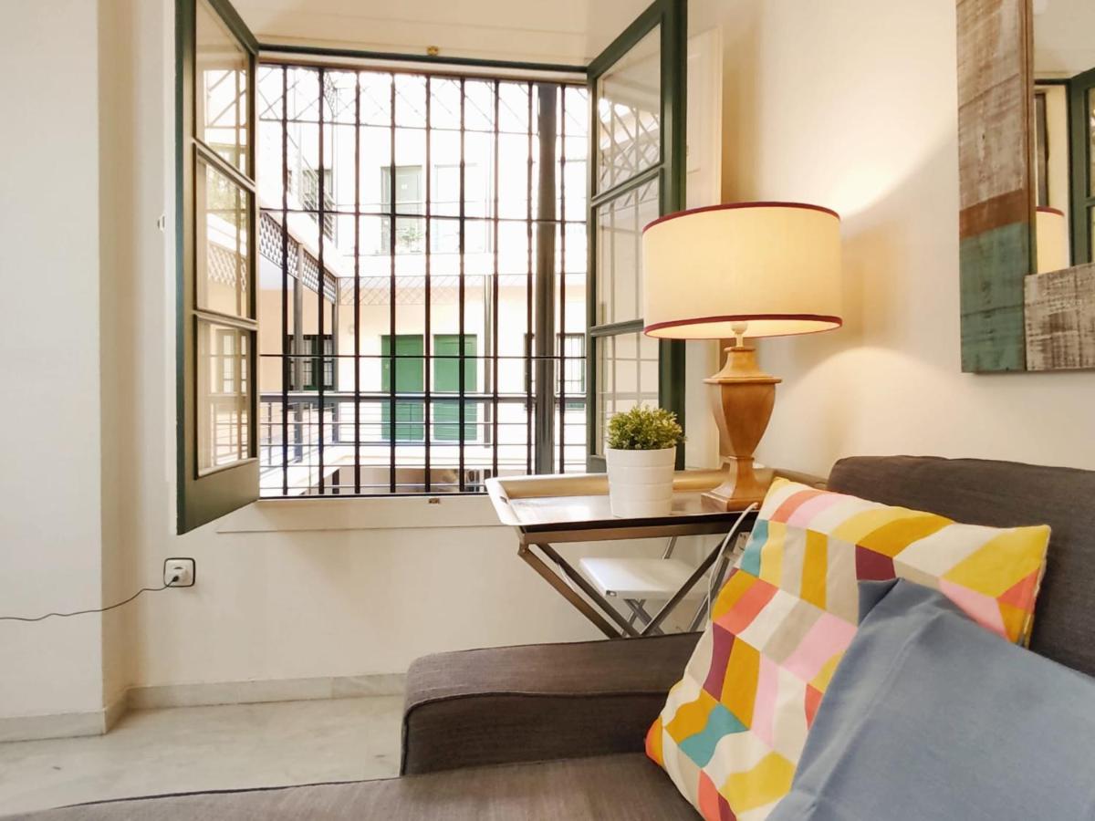 Homeyseville-Bright Apartment At Santa Cruz 4 Pax, Parking Optional Ngoại thất bức ảnh
