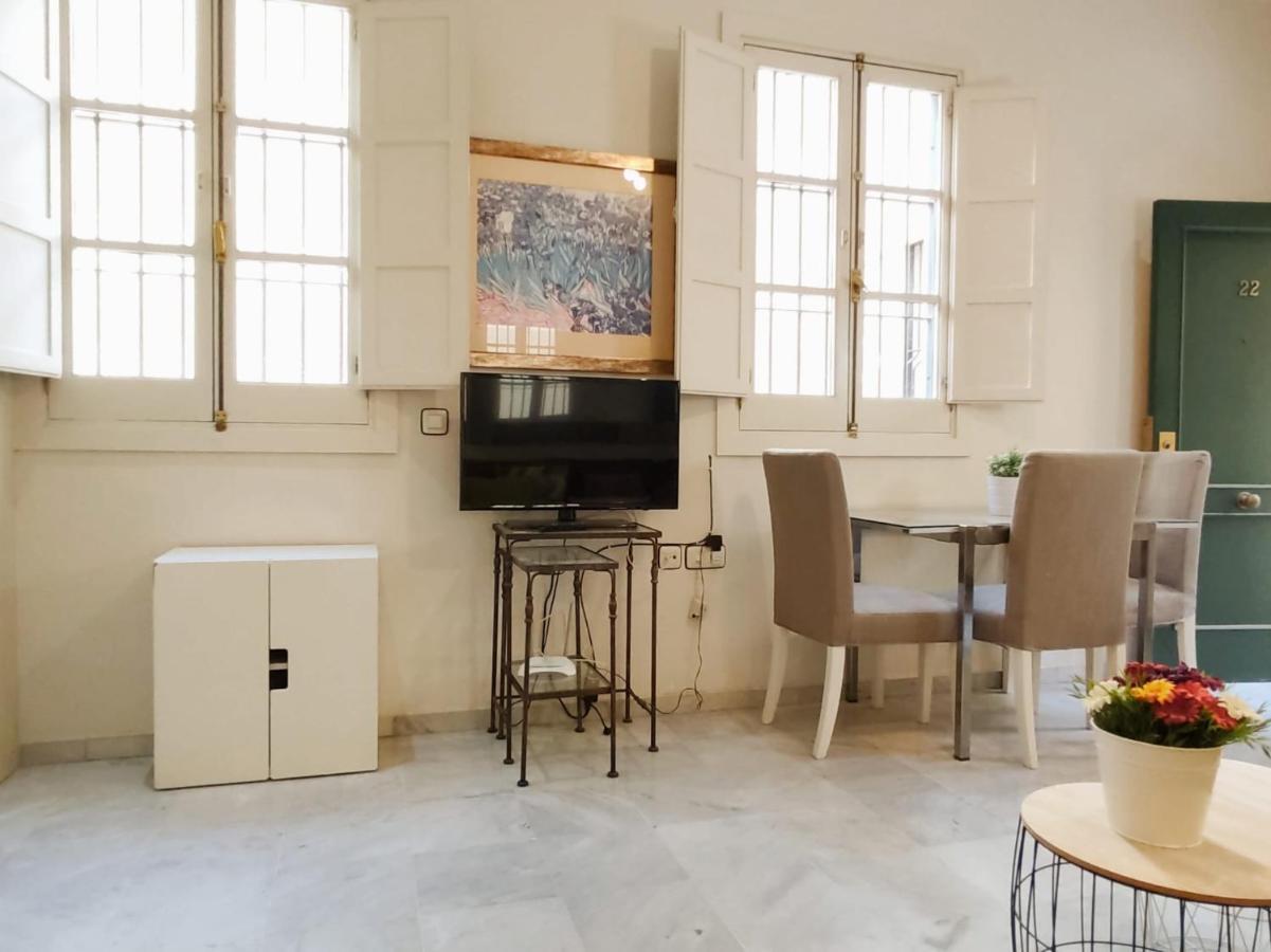 Homeyseville-Bright Apartment At Santa Cruz 4 Pax, Parking Optional Ngoại thất bức ảnh