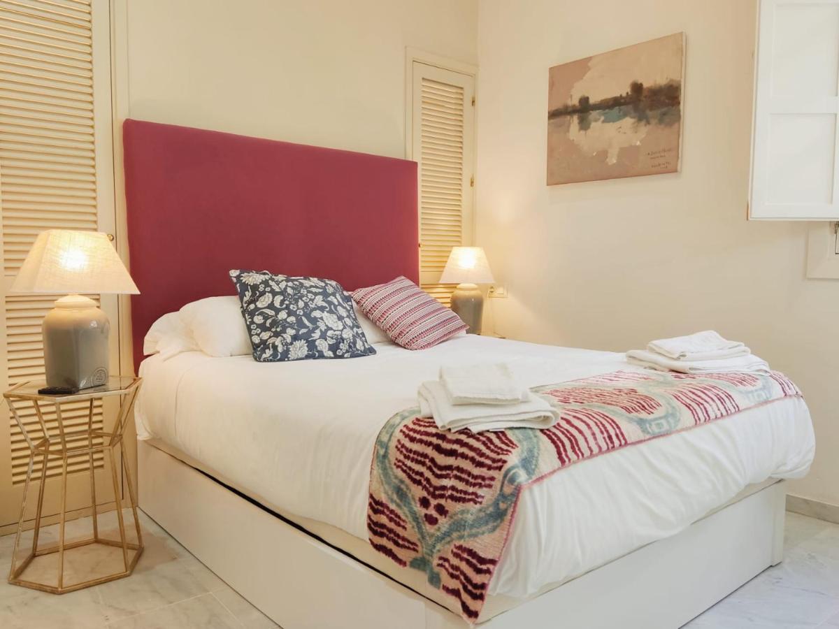 Homeyseville-Bright Apartment At Santa Cruz 4 Pax, Parking Optional Ngoại thất bức ảnh